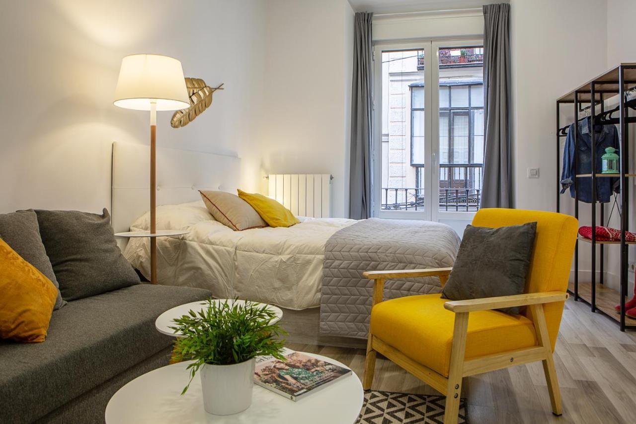 Calle Huertas Coqueto By Regalatemadrid Exterior photo