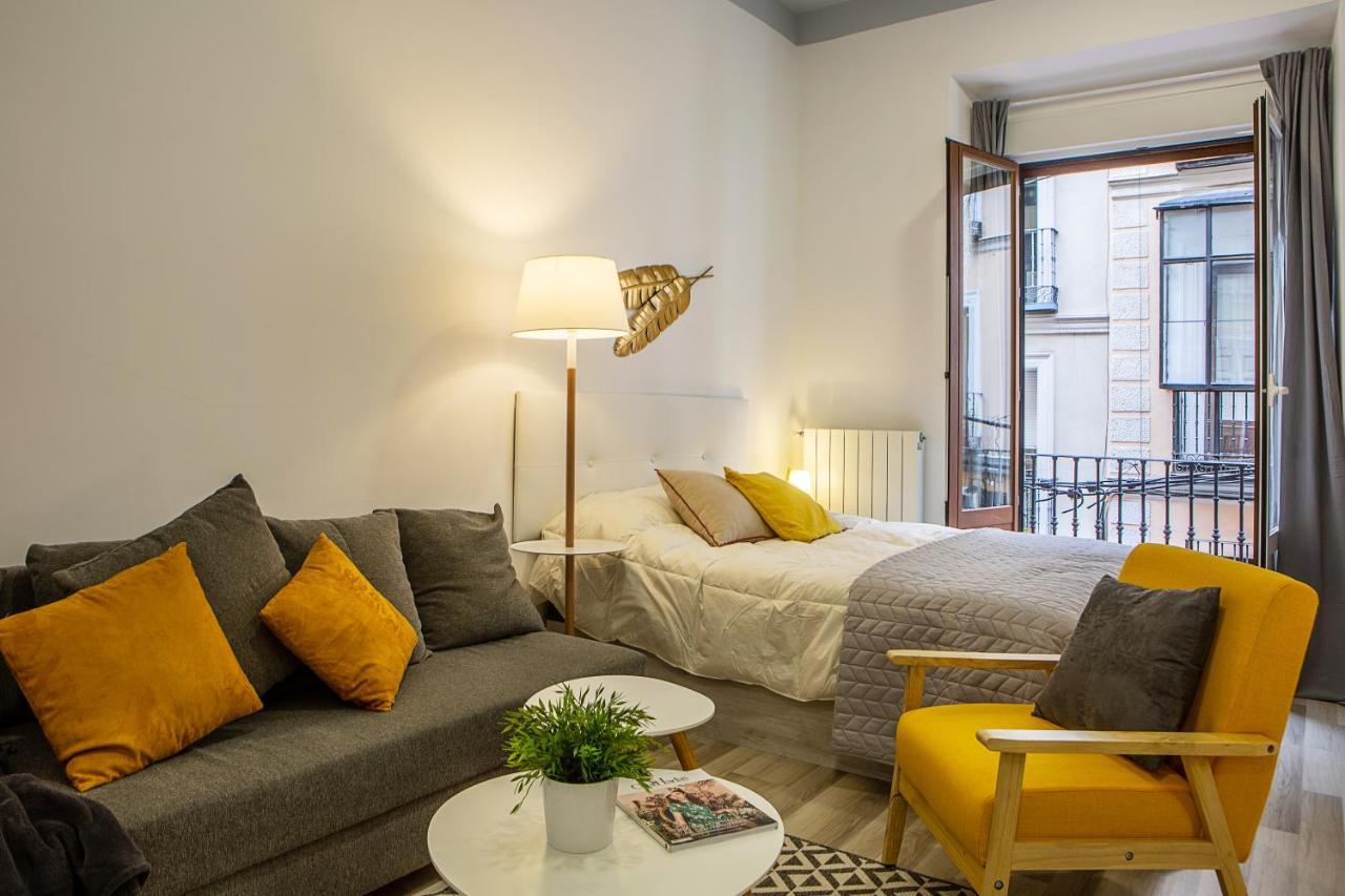 Calle Huertas Coqueto By Regalatemadrid Exterior photo
