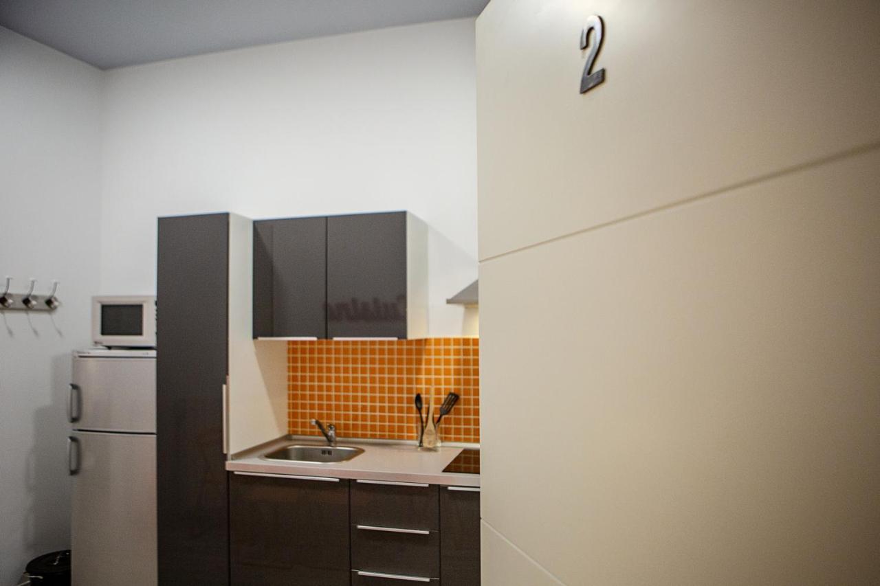 Calle Huertas Coqueto By Regalatemadrid Exterior photo